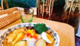 【フェリース紅茶日記】本格派のミルクティーと華やかカレーが美味しいお店/鳥取市